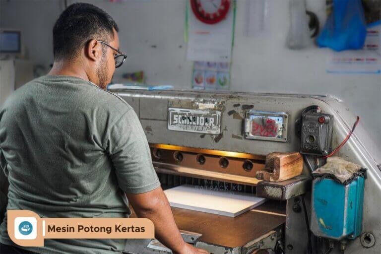 Mesin potong kertas